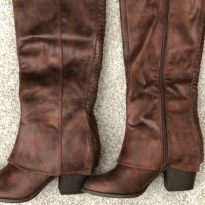 Fergalicious by Fergie boots “Lundry” size 9.5